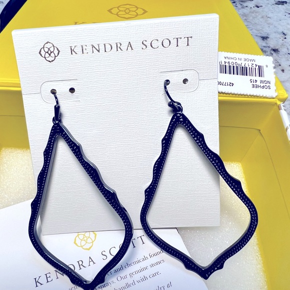 NWT Kendra Scott Navy Gunmetal Sophee Earrings Very Rare Super Hard To Find WOW - Picture 5 of 7